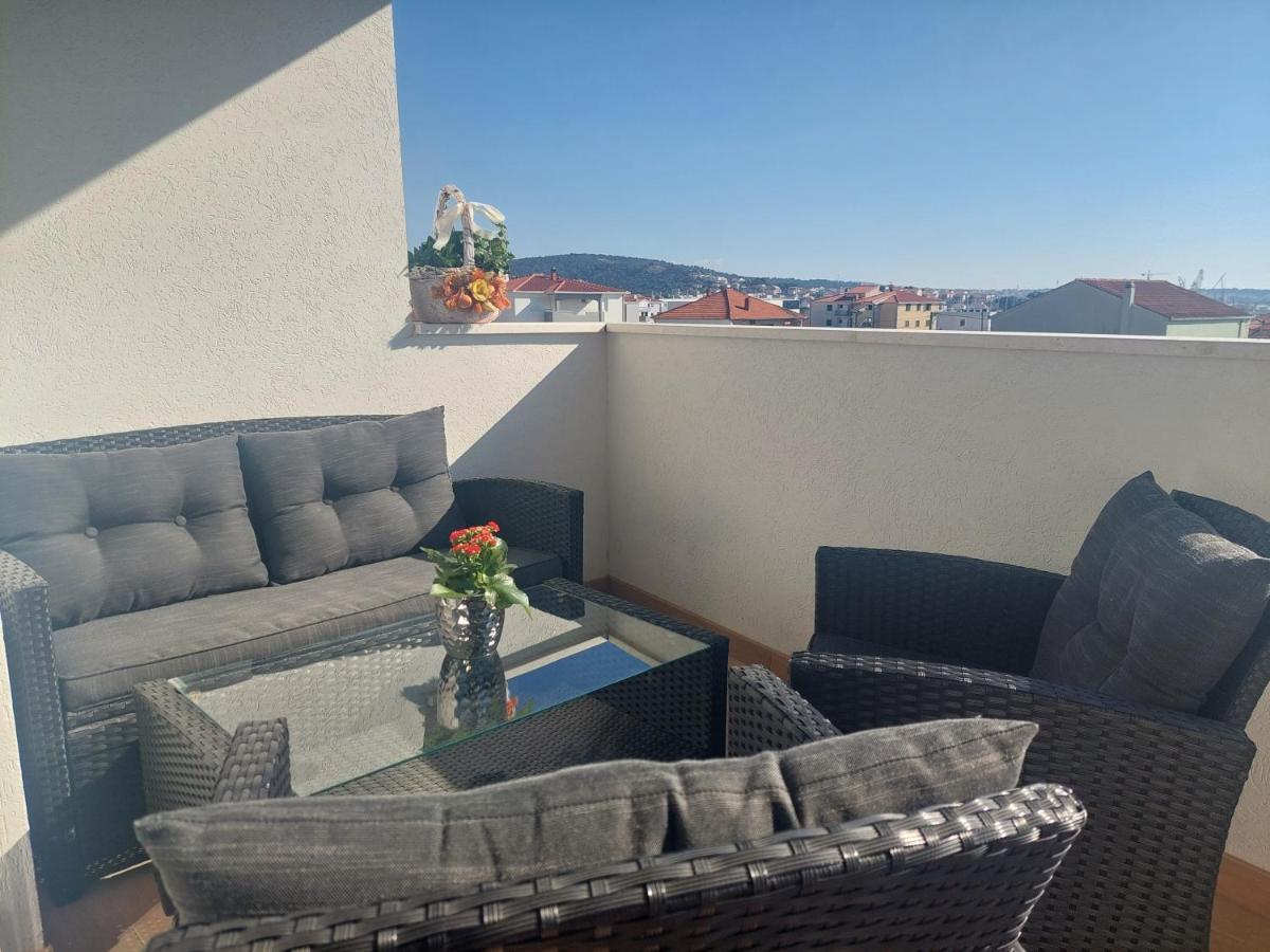 Apartment Ma Mi Trogir Exterior photo